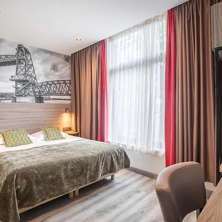 Boutique Milano Rotterdam-centre 3*