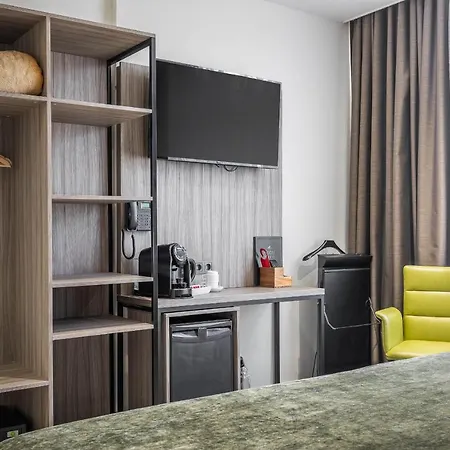 Boutique Milano Rotterdam-centre 3*