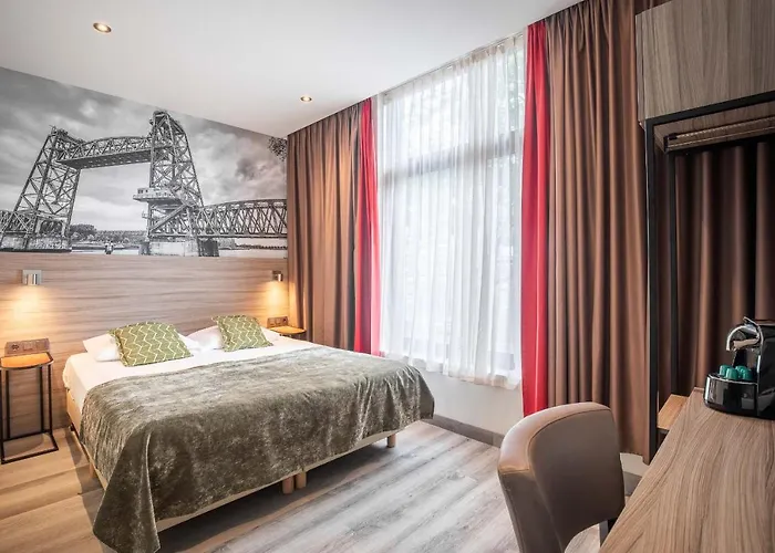 Boutique Milano Rotterdam-centre 3*